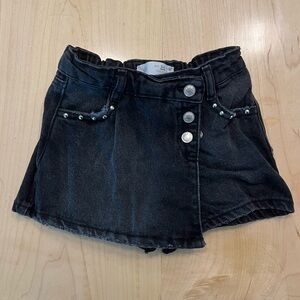Zara Kids Black Studded Jean Skort Skirt Shorts - size 2-3 years